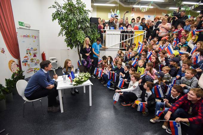 Predsednik Pahor ob svetovnem dnevu otroka obiskal kreativno otroško mesto »Minicity«